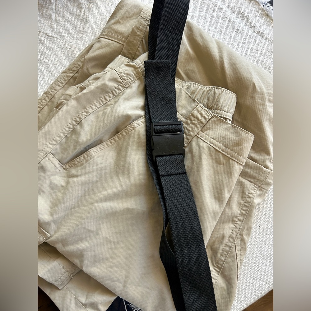Columbia Men's Khaki Hiking Pants with Black Belt